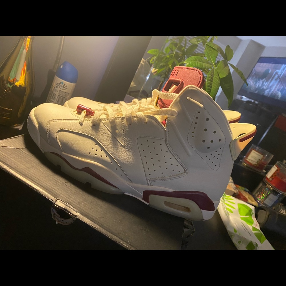 Nike Air Jordan Maroon 6s SZ 13